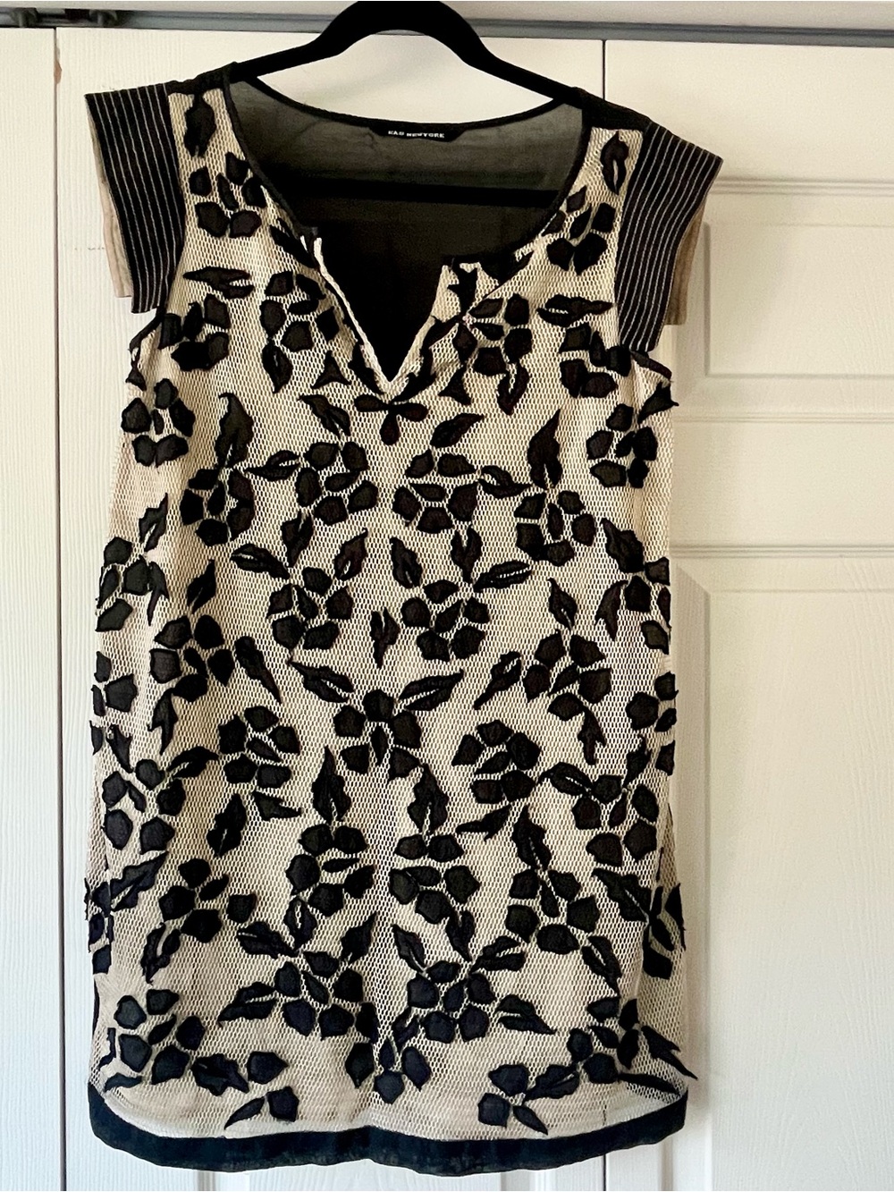 Kas New York Black & Cream Floral Lace Overlay Tunic
